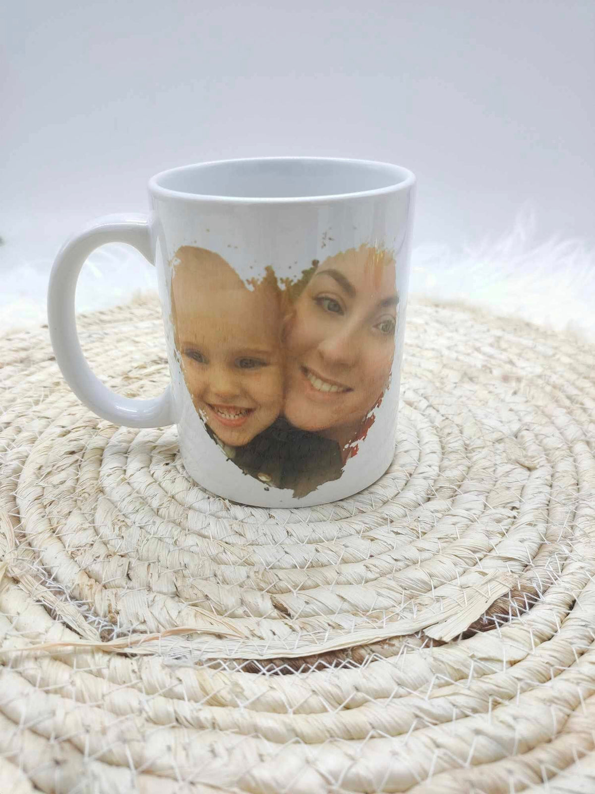 Mug contour cœur en aquarelle