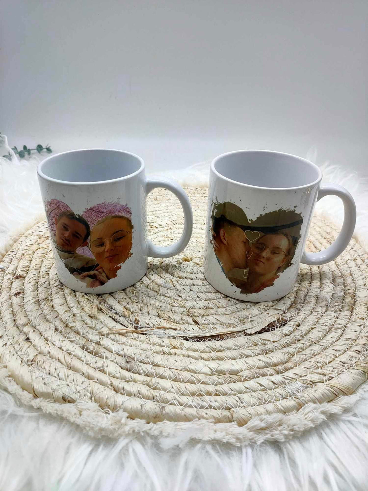 Mug contour cœur en aquarelle