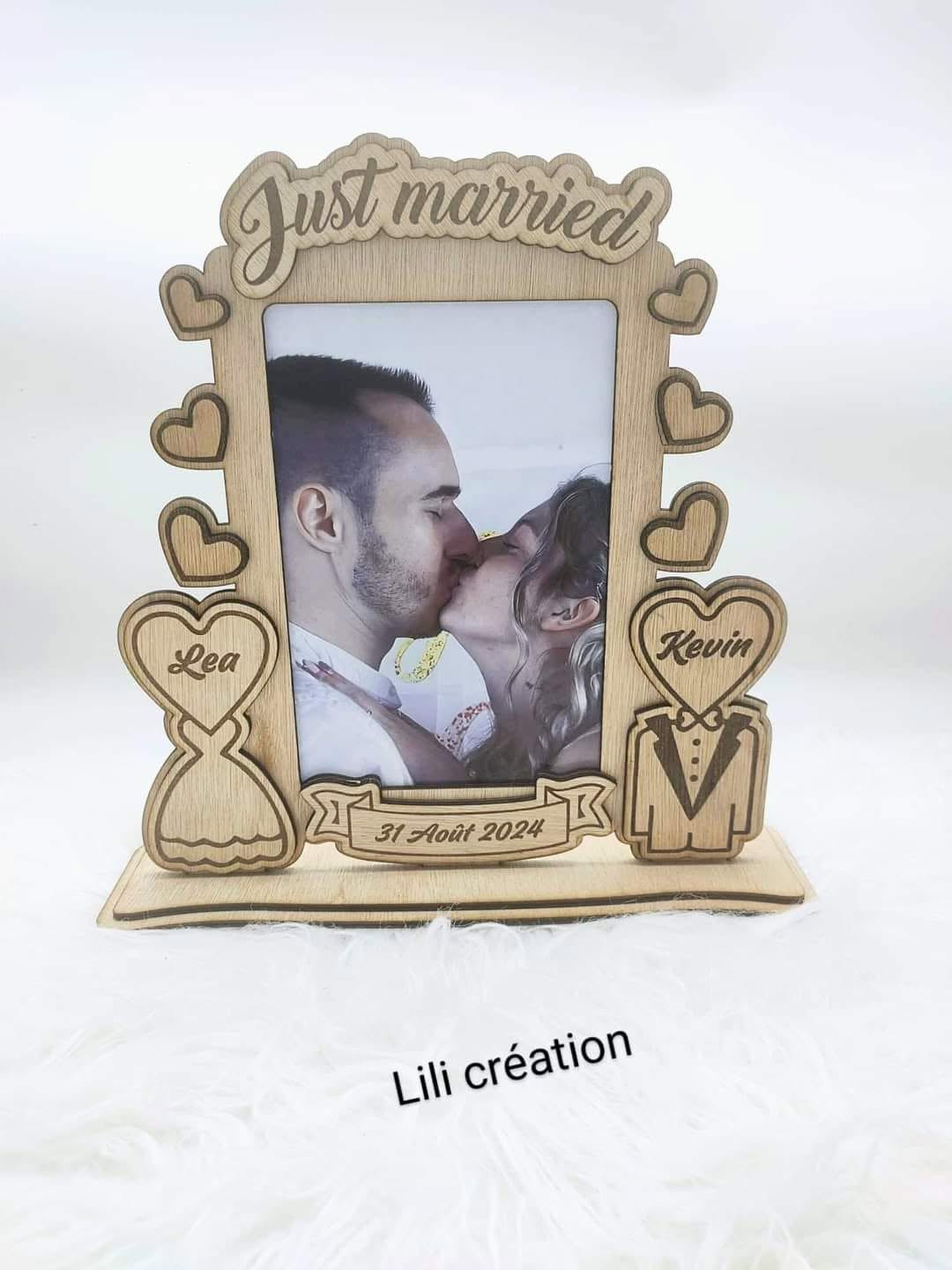 Cadre personnalisé "Just Married" - Célébrez votre amour !