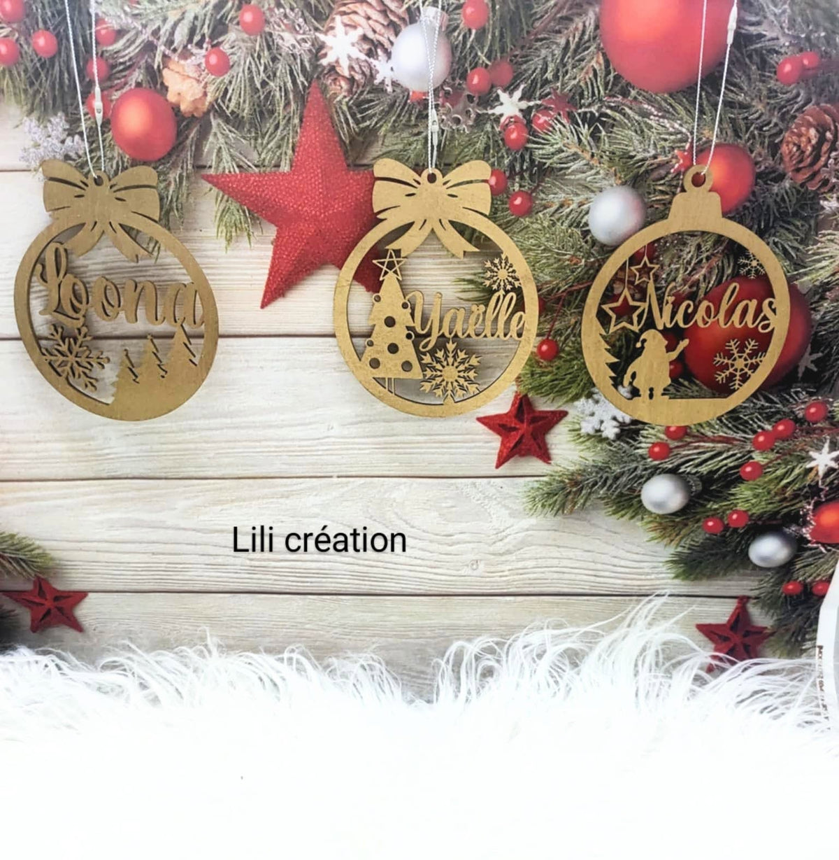 Boule de Noël avec prénom dorée
