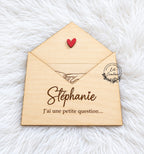 Enveloppe en bois pour faire une demande