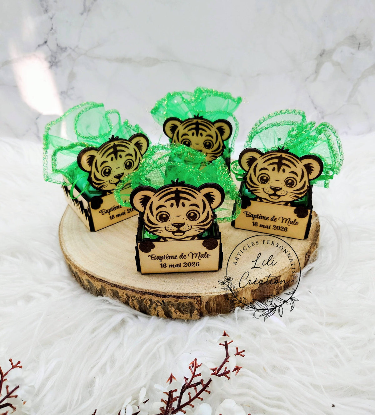 Boite à dragées baptême contour herbes et pochon personnalisée - Thème animaux mignons de la jungle, de la forêt ou de la ferme