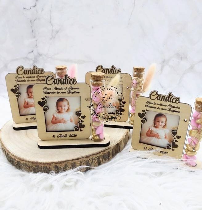 Cadre dragées avec photo, souvenir de baptême, cadeau Parrain / Marraine