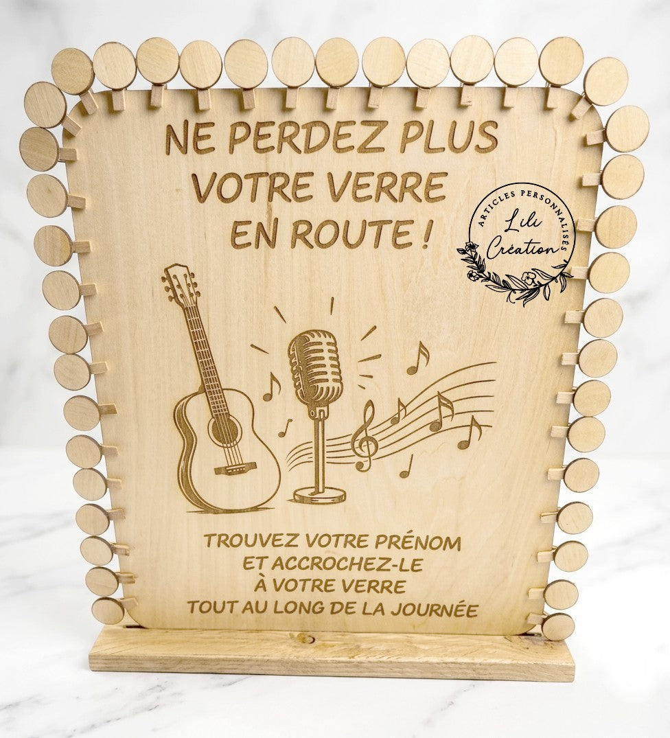 Porte prénoms en bois pour verres - Ne perdez plus votre verre en route