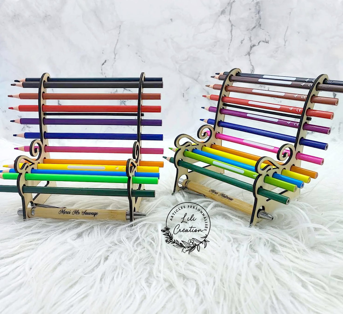 Rangement à crayons personnalisé en forme de banc