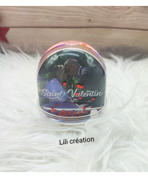 Boule à neige cœurs personnalisée – Un souvenir magique à offrir