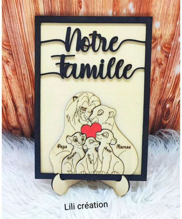 Cadre en bois "Notre famille meute de lions " personnalisable