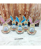 Lapin de Pâques en bois – Porte œuf Kinder personnalisé