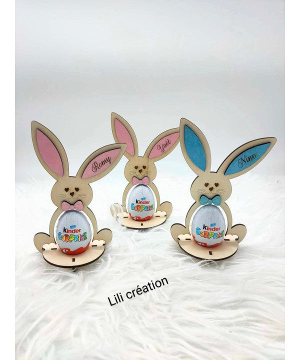 Lapin de Pâques en bois – Porte œuf Kinder personnalisé