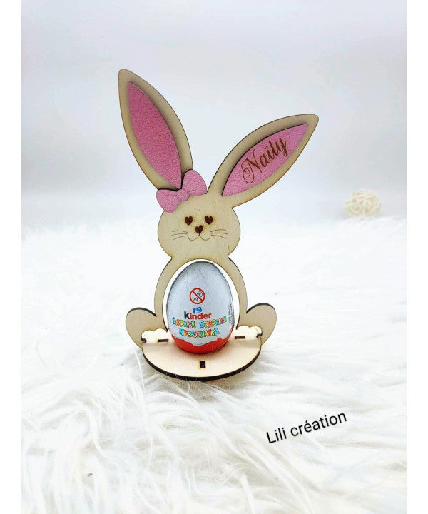 Lapin de Pâques en bois – Porte œuf Kinder personnalisé