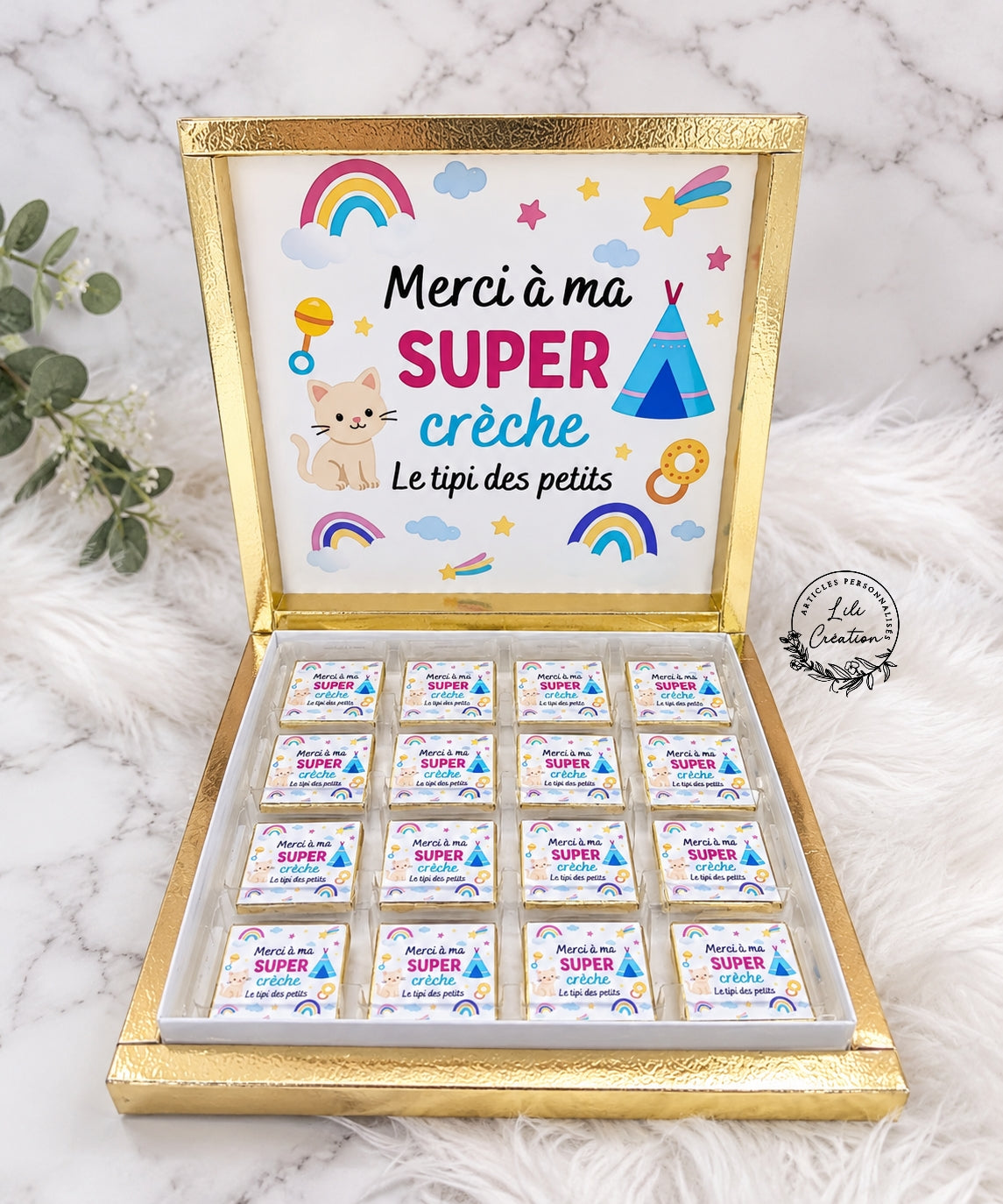 Boîte de 16 chocolats personnalisée "Merci à ma super crèche"