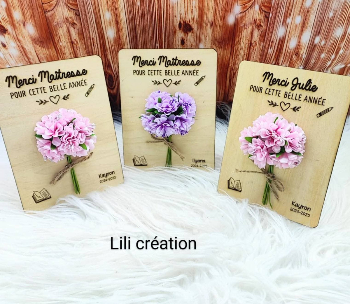 Bouquet sur planche en bois avec support