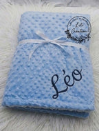 Couverture Minky Personnalisée – Le cadeau parfait pour bébé