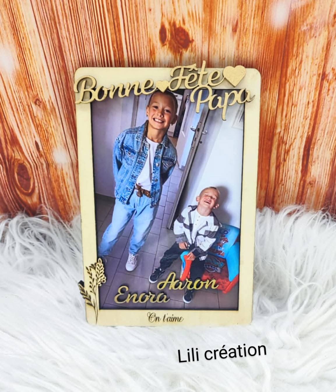 Cadre photo personnalisé en bois avec photo, texte et prénoms – Cadeau unique pour toutes les occasions