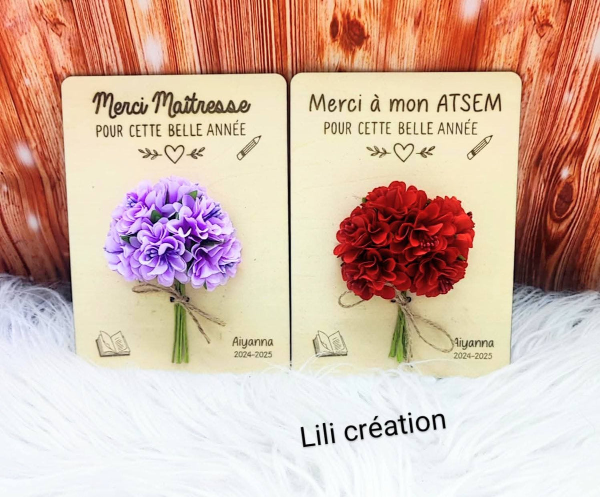 Bouquet sur planche en bois avec support