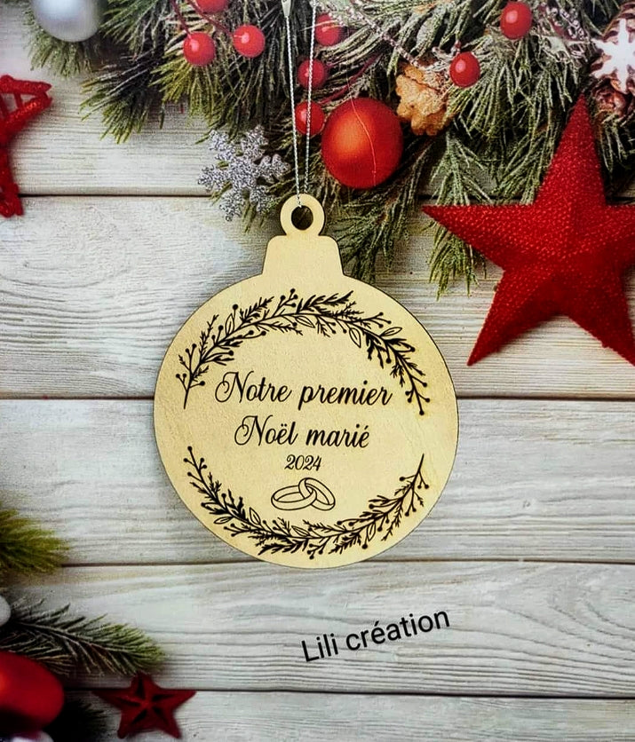 Boule de Noël pour jeunes mariés
