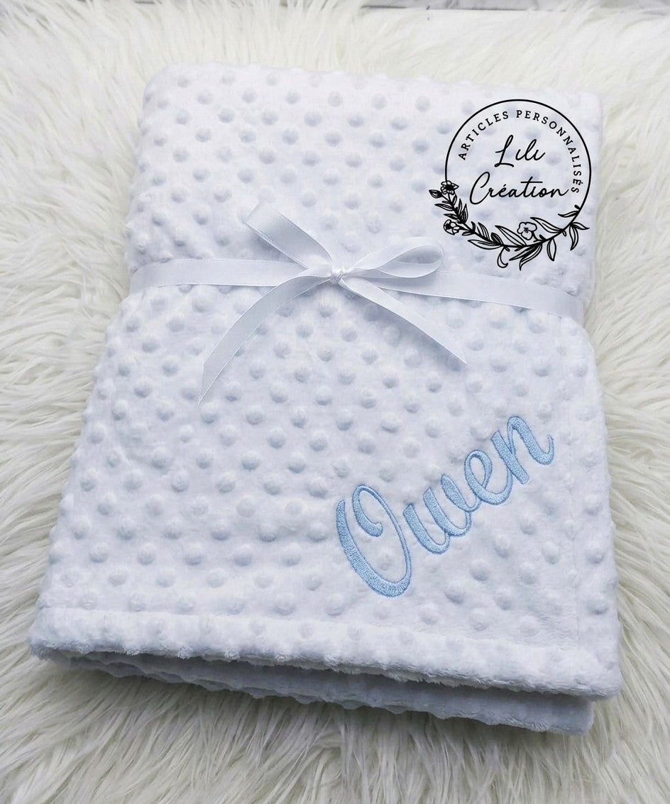 Couverture Minky Personnalisée – Le cadeau parfait pour bébé