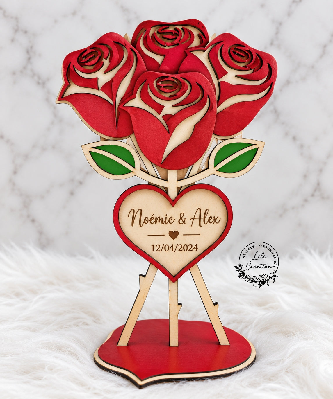 Bouquet de roses en bois avec prénom ou photo